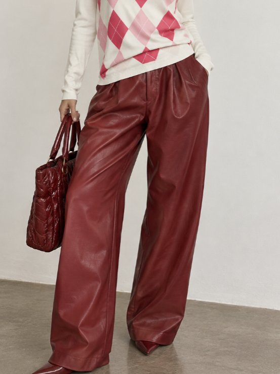 Calça courinho bordô