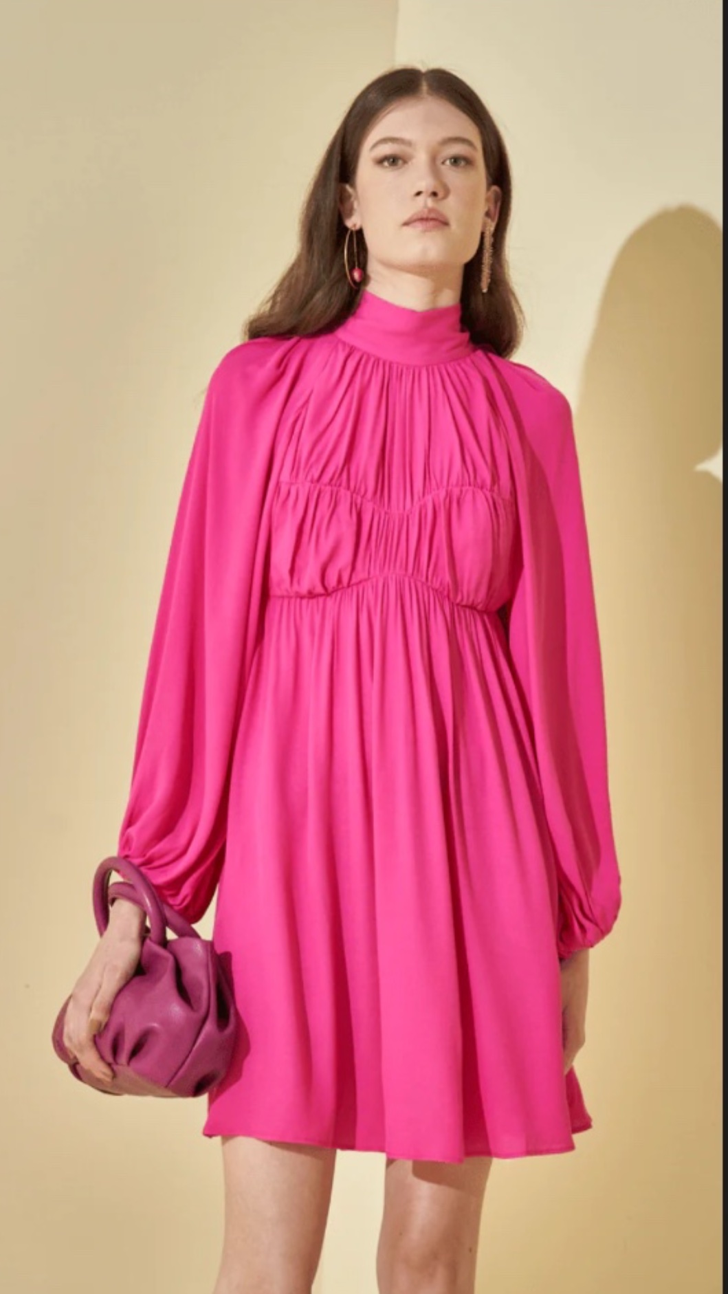 Vestido rosa manga cumprida